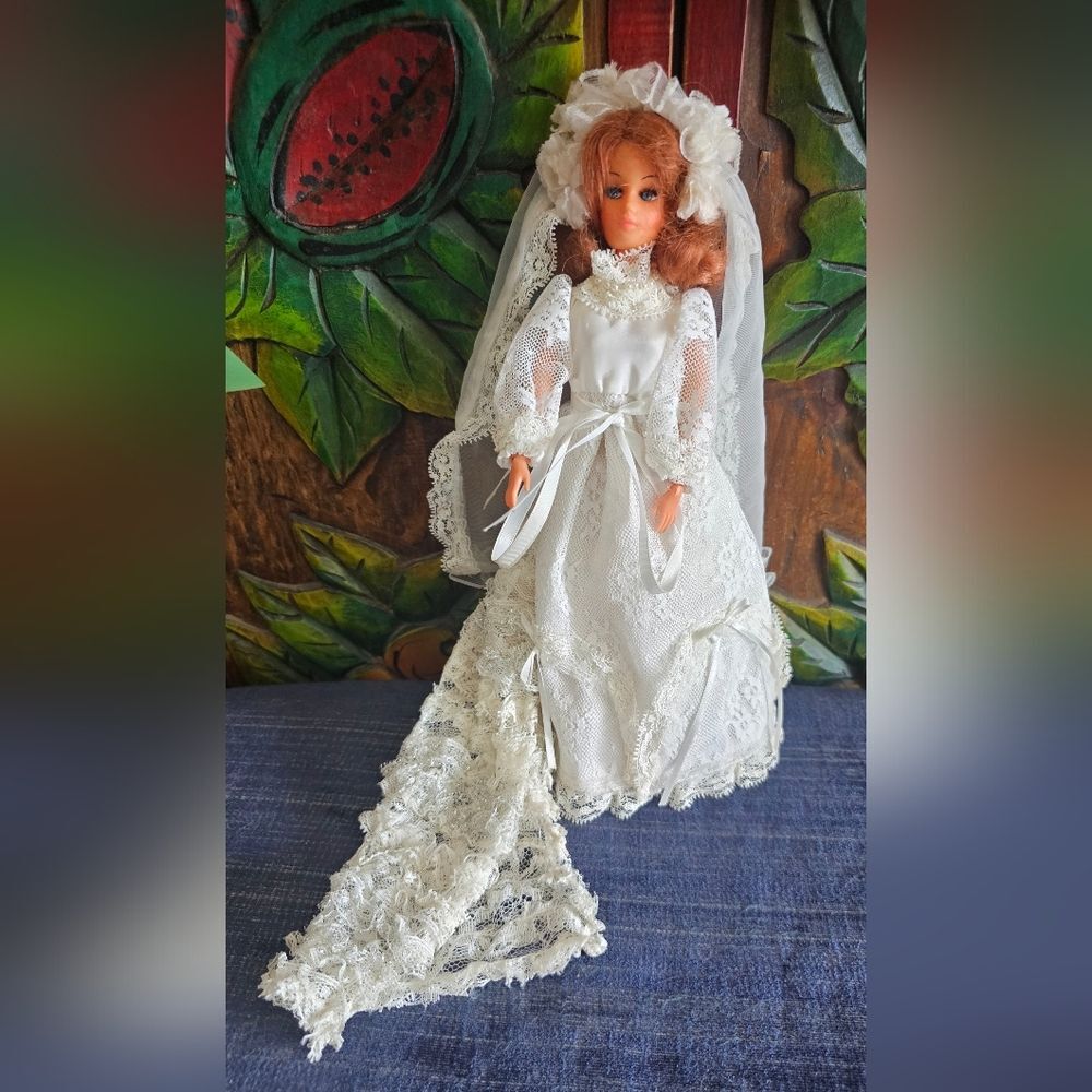 Vintage Redhead Fashion Doll Handmade Lace Bridal Gown Veil Train